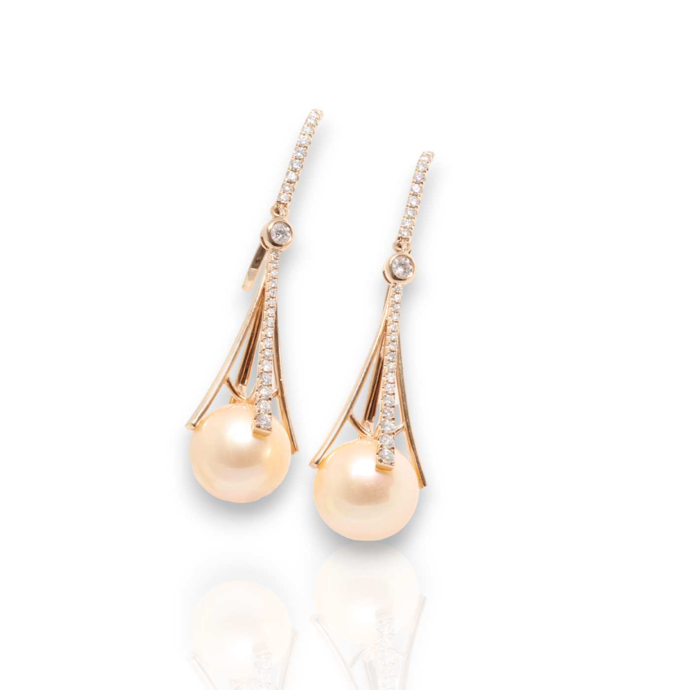 18CT ROSE GOLD CULTURED PEARL AND DIAMOND EARRINGS