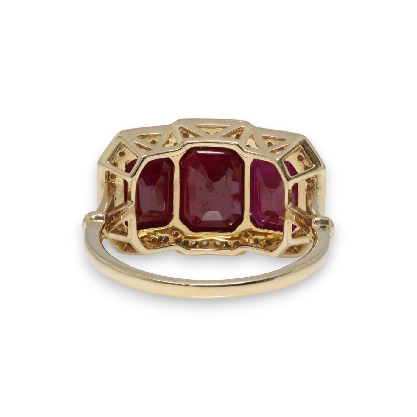 14CT YELLOW GOLD RUBY AND DIAMOND RING