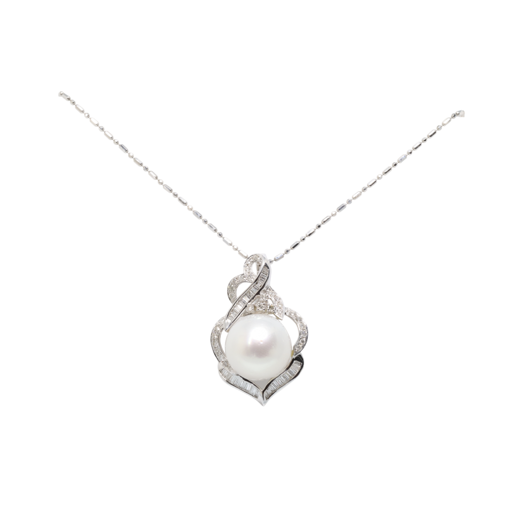 SOUTH SEA PEARL AND DIAMOND NECKLACE