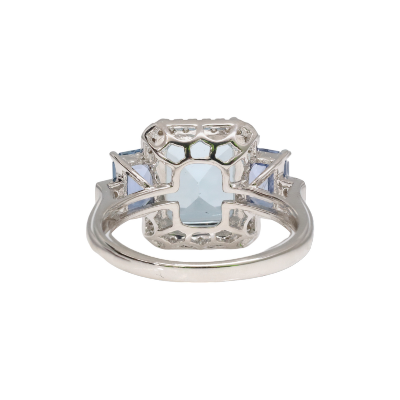 Aquamarine, diamond and sapphire ring