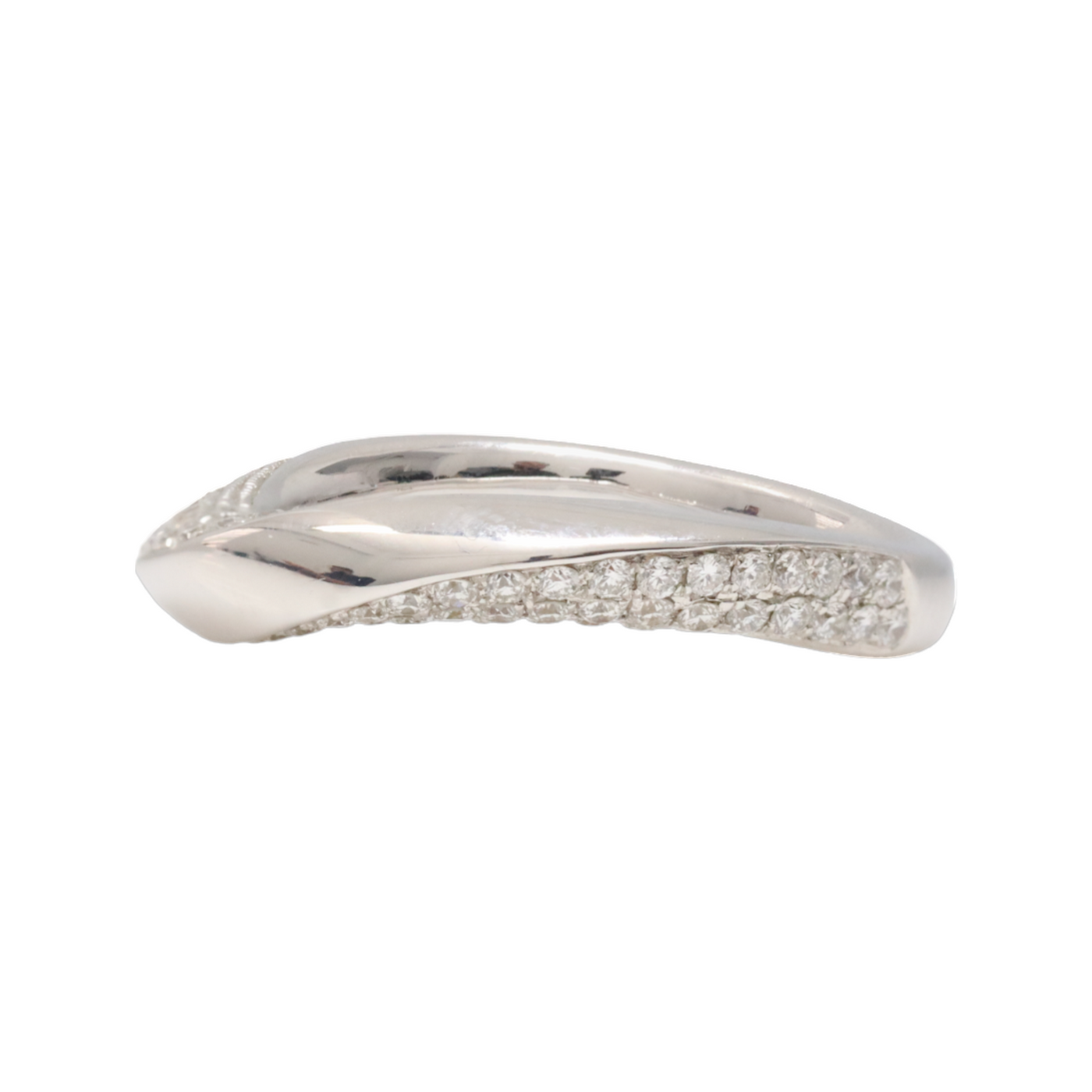 Diamond wave ring