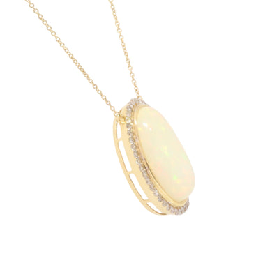 18ct yellow gold oval opal pendant
