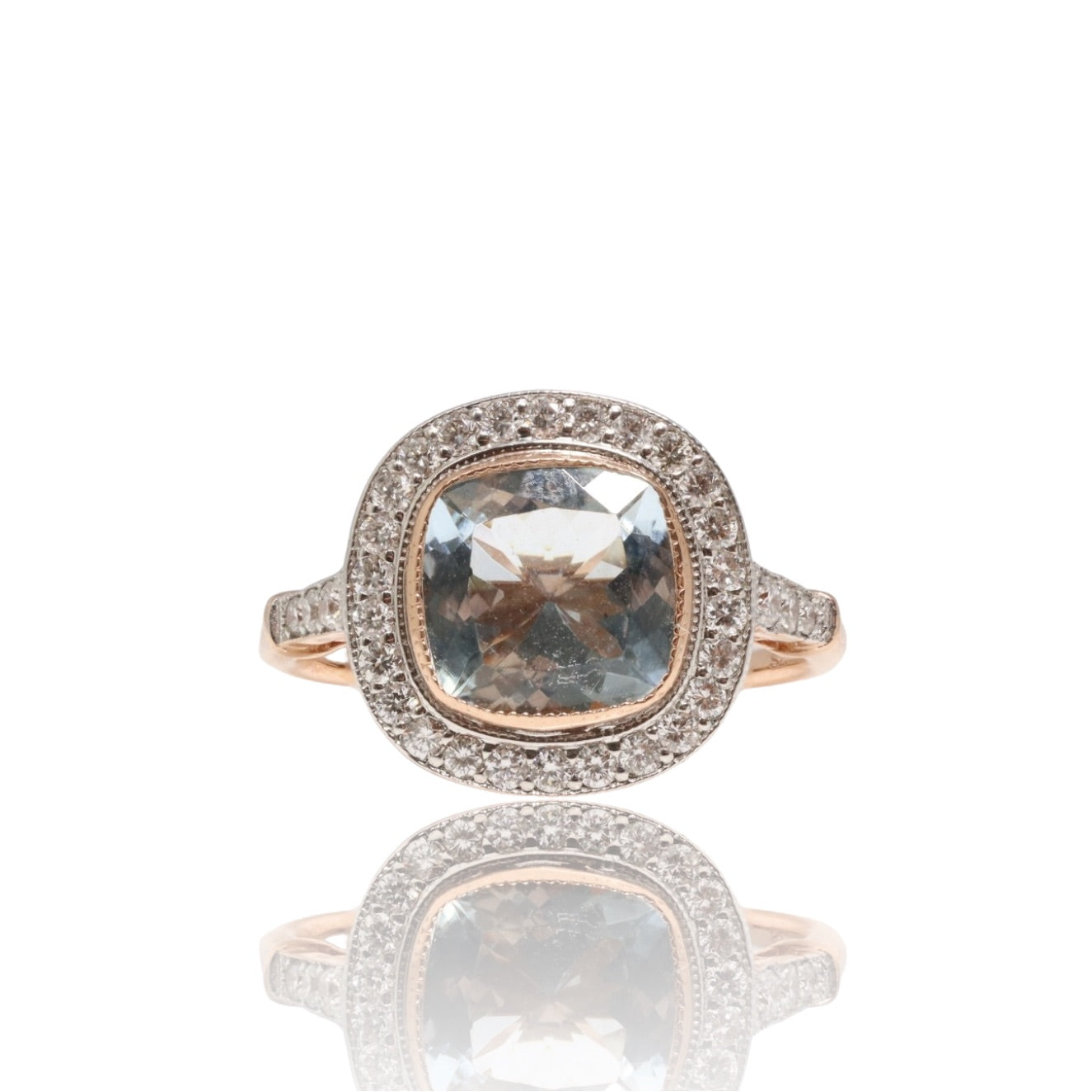 ENGAGMENT AQUAMARINE AND DIAMOND RING