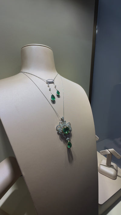Colombian emerald and diamond pendant