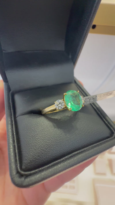 Colombian Emerald Ring