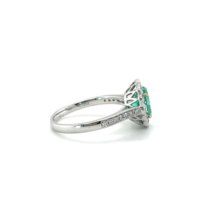 18CT WHITE GOLD DIAMOND AND EMERALD RING