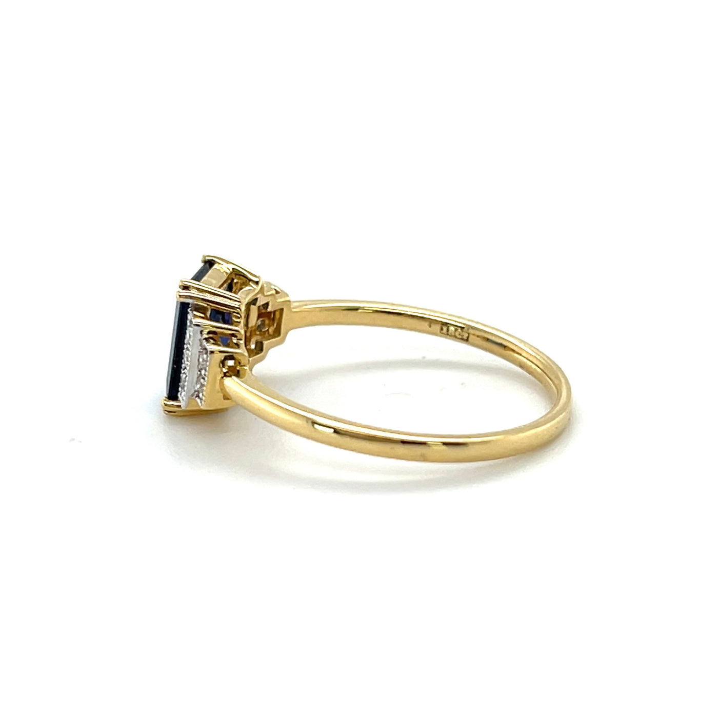 18CT YELLOW GOLD SAPPHIRE AND DIAMOND RING