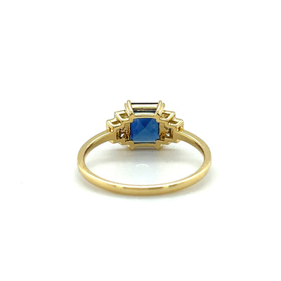 18CT YELLOW GOLD SAPPHIRE AND DIAMOND RING