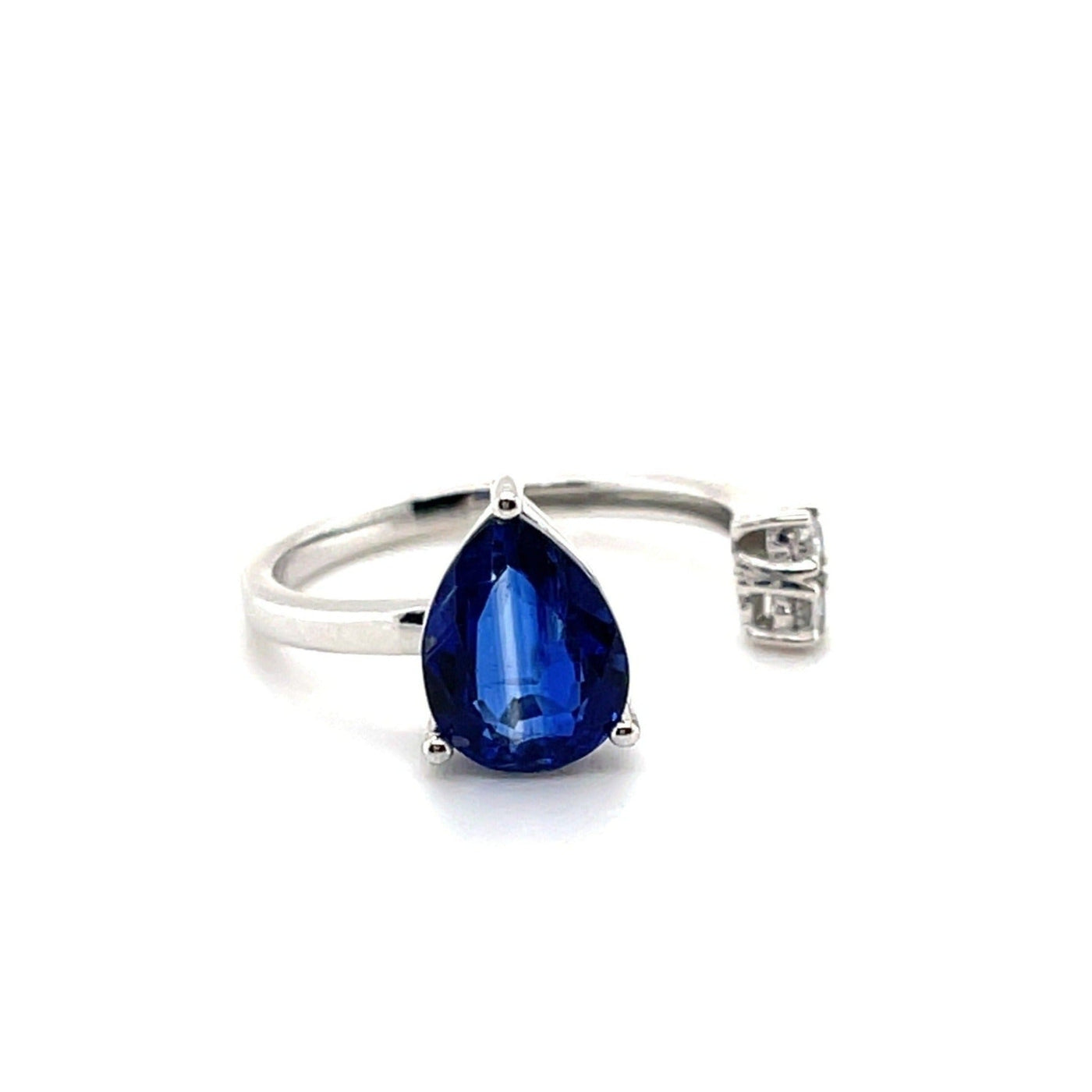 18CT WHITE GOLD KYANITE AND DIAMOND RING