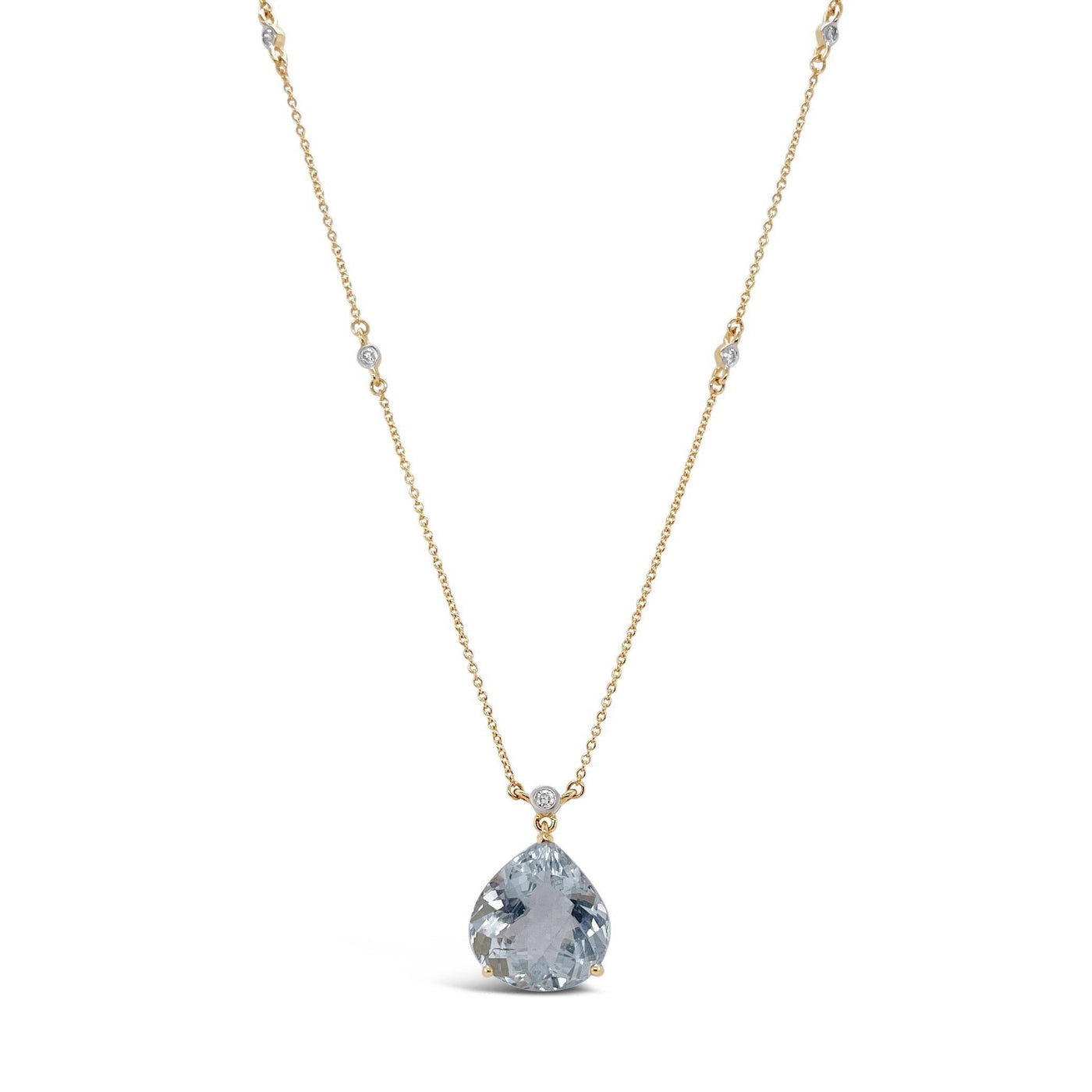 18CT YELLOW GOLD AQUAMARINE AND DIAMOND PENDANT AND NECKLACE