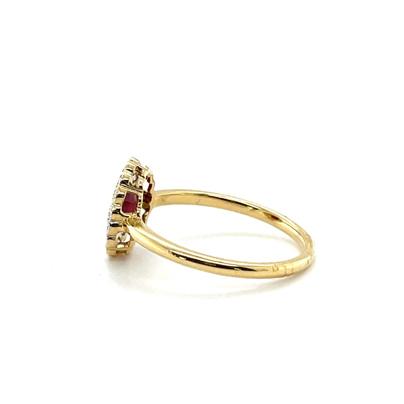 18CT YELLOW GOLD RUBY AND DIAMOND RING