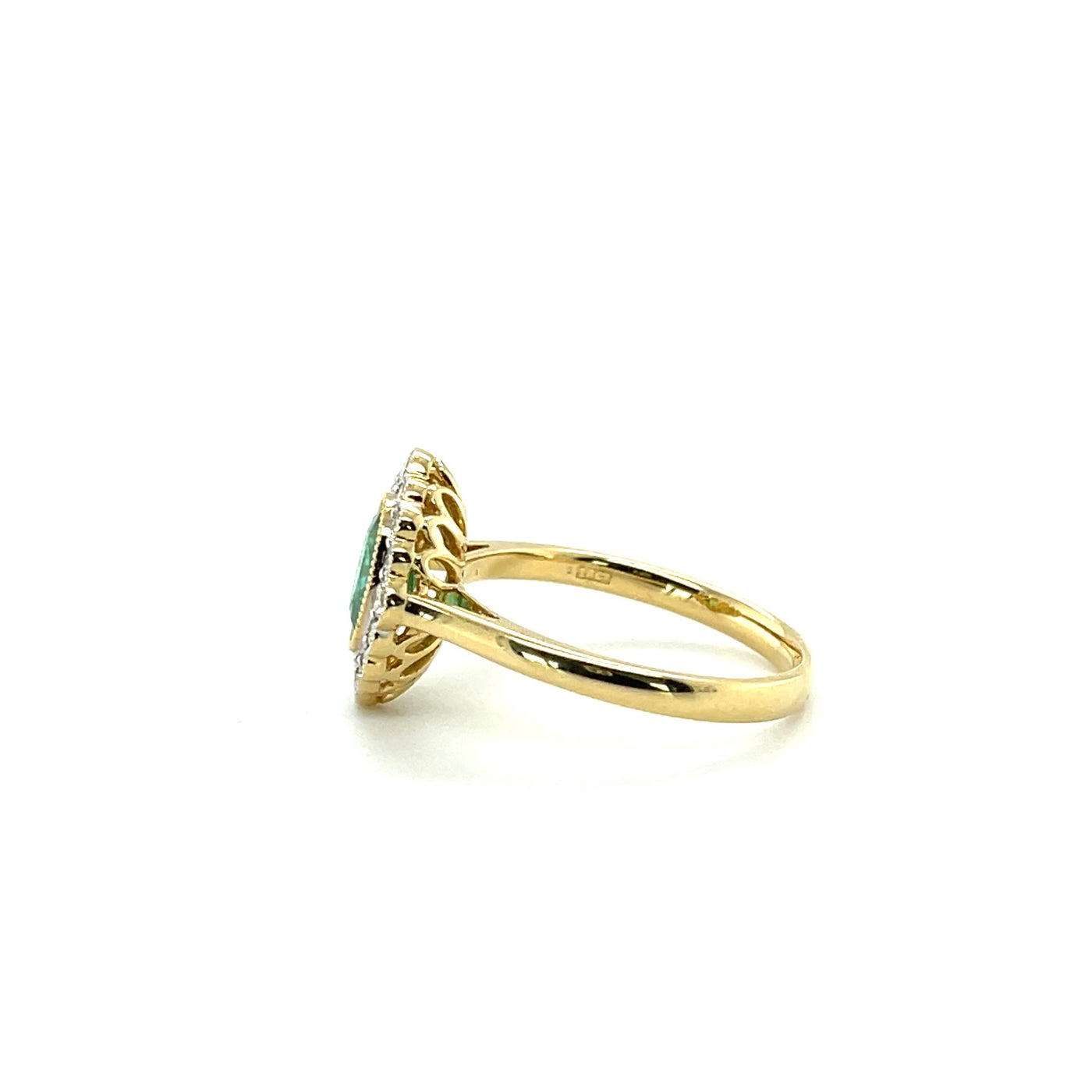 18 CT YELLOW GOLD EMERALD AND DIAMOND RING