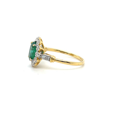 18CT YELLOW GOLD EMERALD AND DIAMOND RING