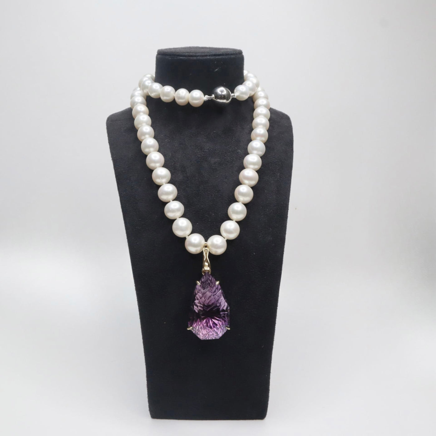 SINGLE STRAND PEARL & AMETHYST